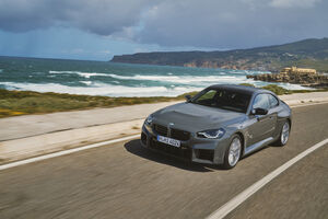 Színtiszta vezetési élmény: az új BMW M2 képekben