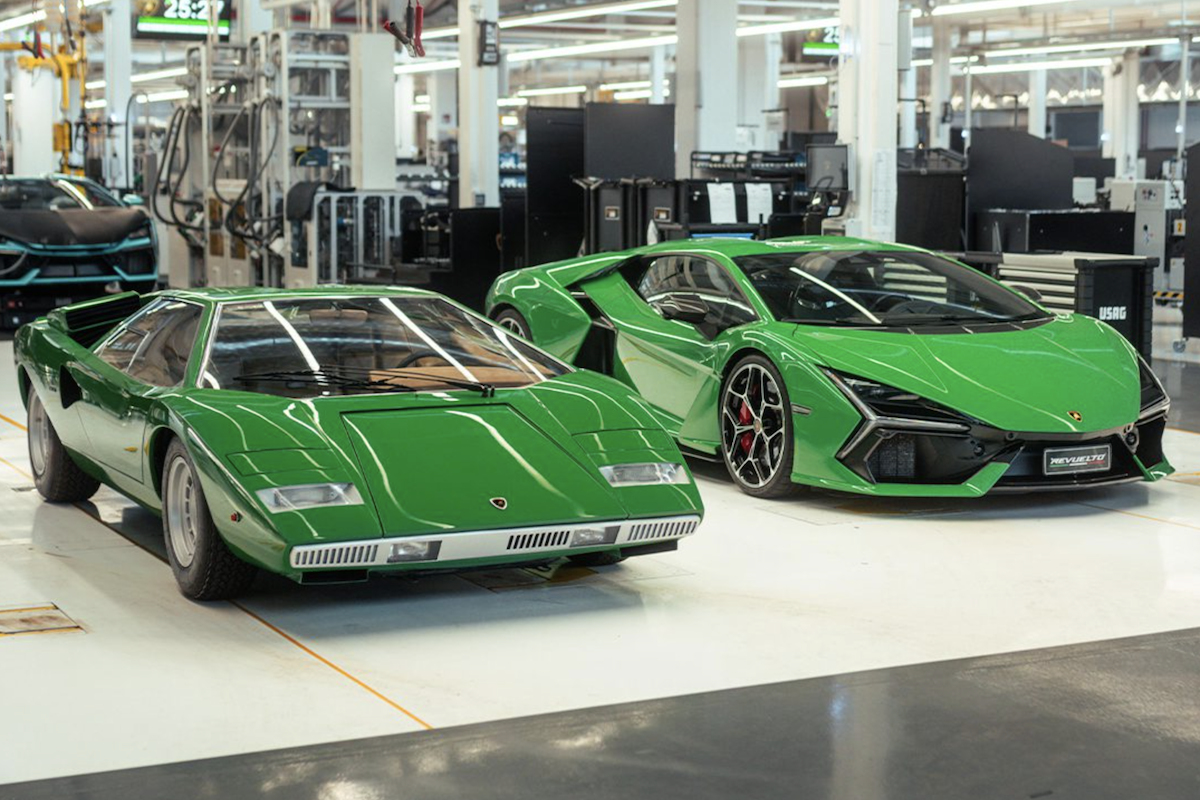 Újra rivaldafényben az 50 éves Lamborghini Countach