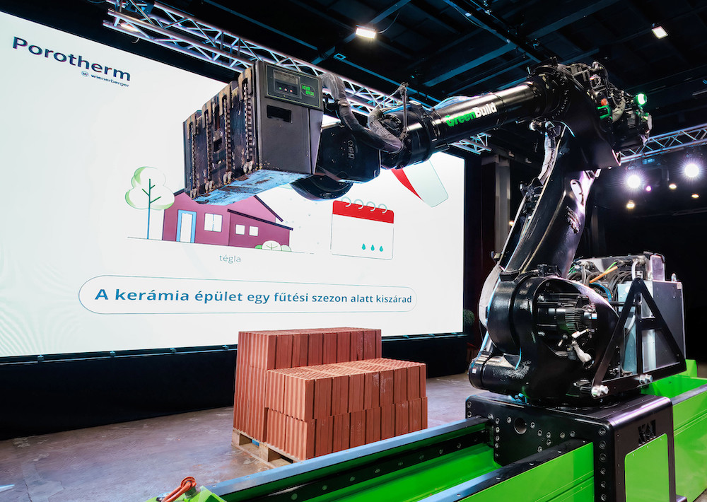 Wienerberger - robot - építőipar