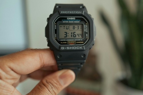 Vissza a jövőbe: ezért imádja a Z generáció a ’90-es évek Casio óráit