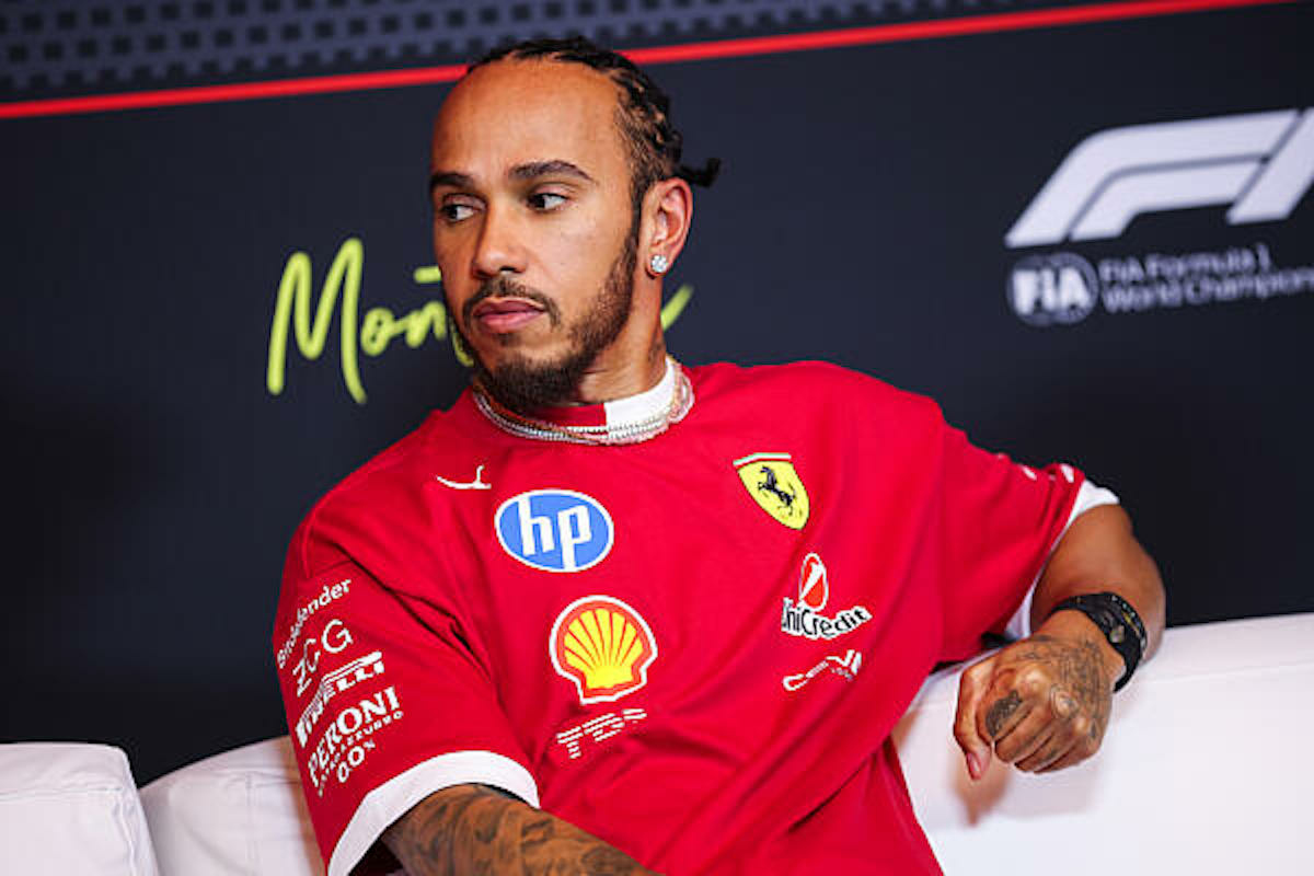 Hamilton besokallt, kemény üzenetet küldött a kritikusoknak