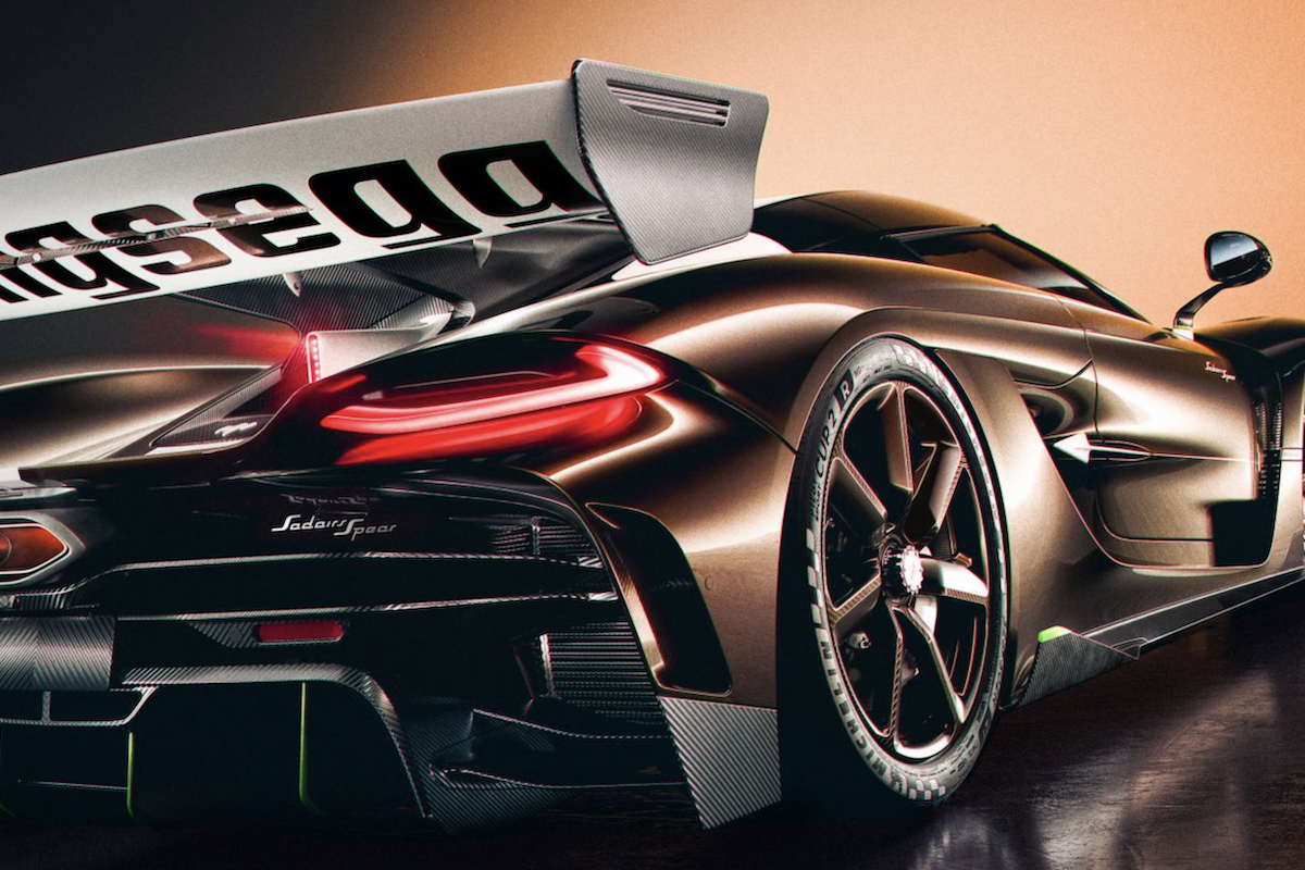 Szenzációs rekordot döntött a Koenigsegg 1625 lóerős közúti kocsija