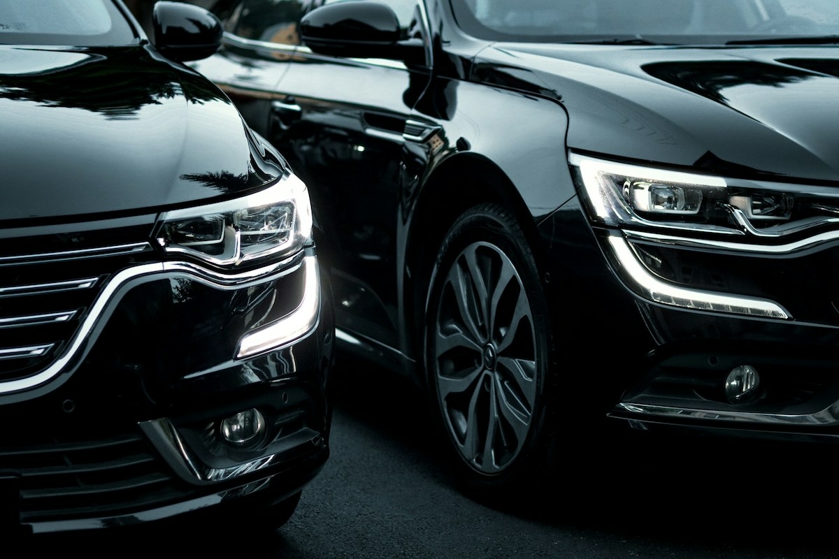 Pánik a piacokon: súlyos hír érkezett a Renault-tól