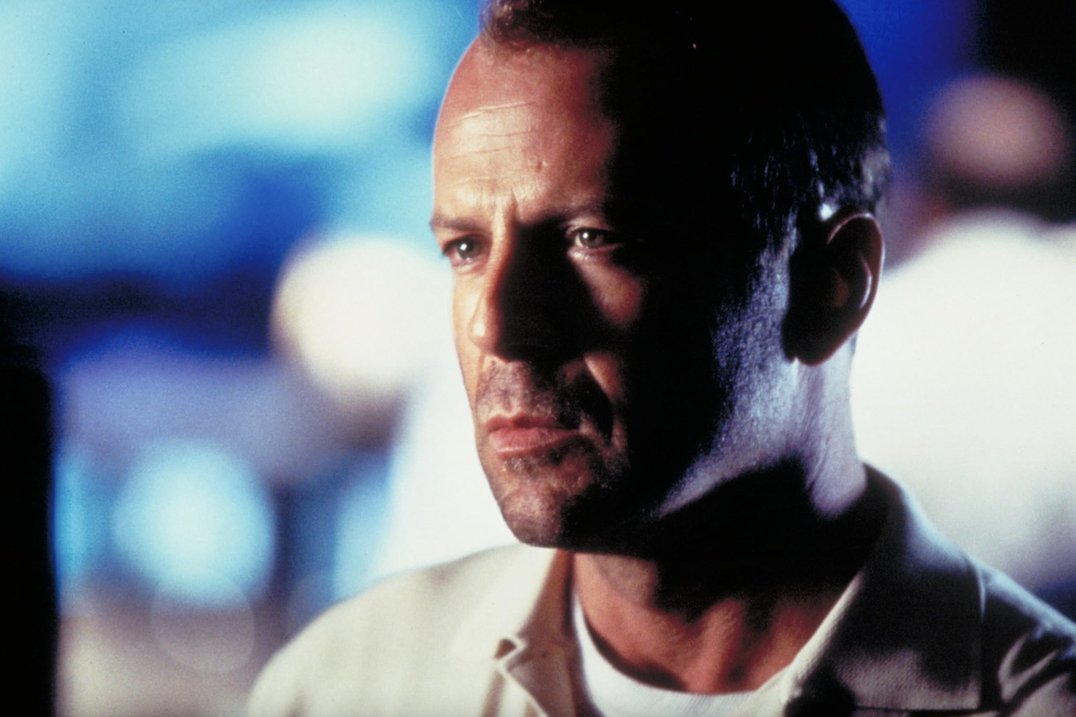 Bruce Willis aszteroidás katasztrófafilmje pánikba kergette fél Amerikát