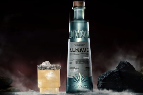 Alkoholmentes mezcalt dobott piacra Lewis Hamilton