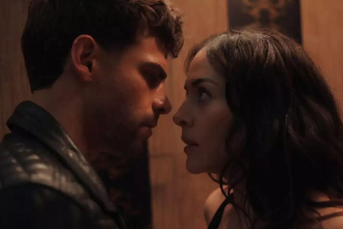 Felnőtteknek szóló játék: új thrillersorozat hódította meg a magyar Netflix-toplistát