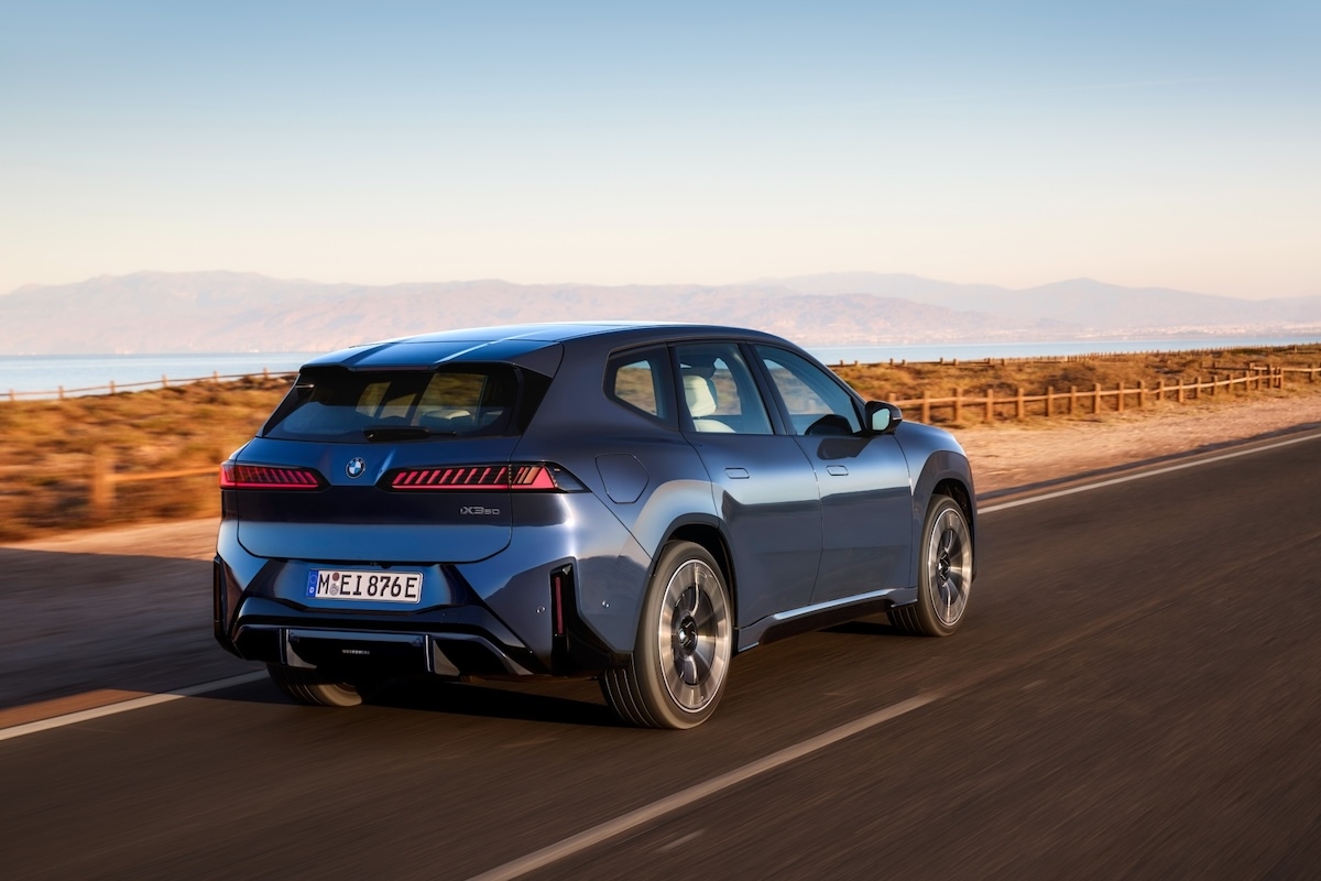 650 kilométeres hatótávval érkezik az új BMW iX3