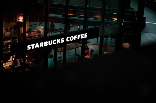 Három tanulság a Starbucks megújuló stratégiájából