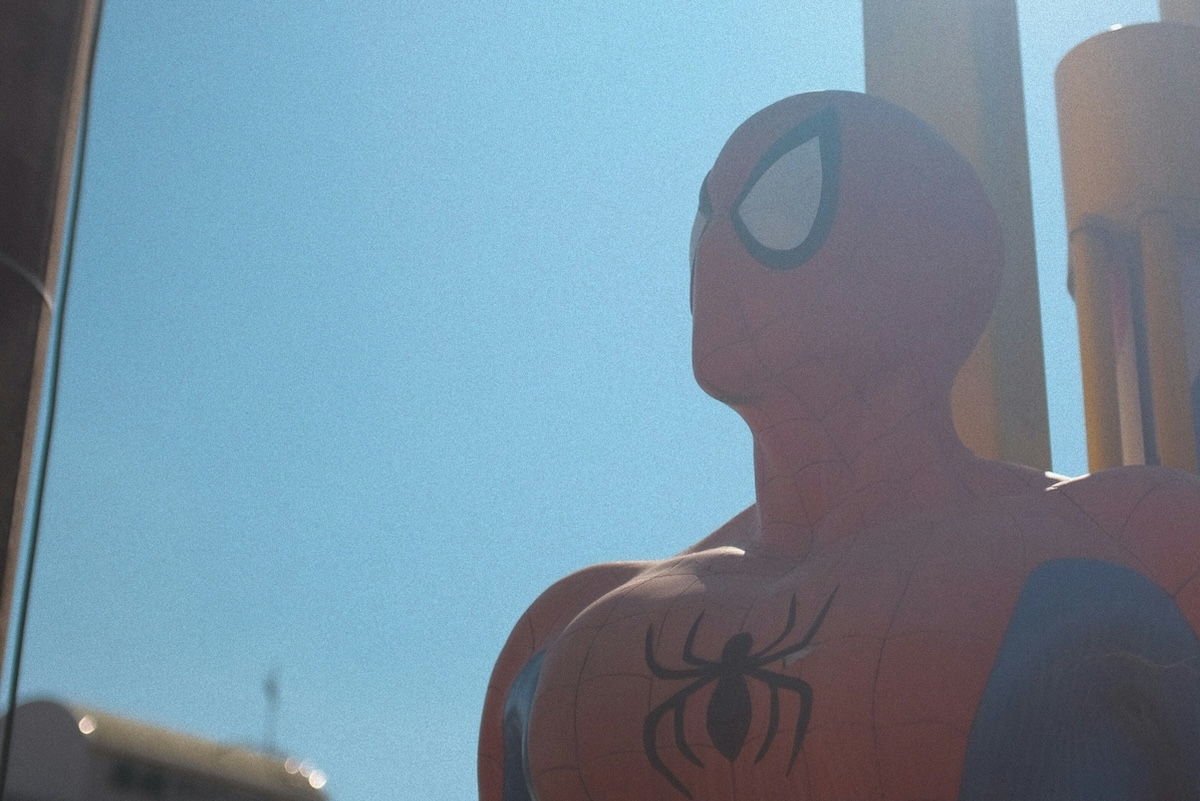 Leálltak a kamerák: Tom Holland megsérült a Pókember 4. forgatásán