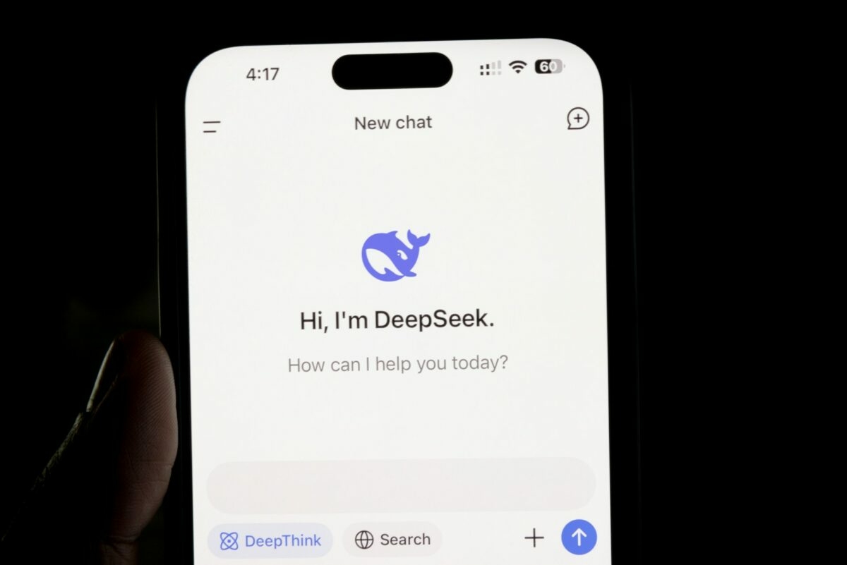Új korszak a mesterséges intelligenciában: bemutatta legfrissebb modelljét a kínai DeepSeek