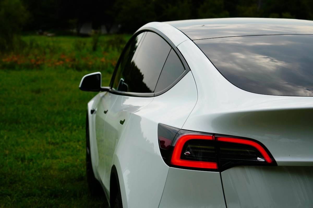 Élet egy Tesla Model Y-ban: Nico Murillo különleges életstílusa