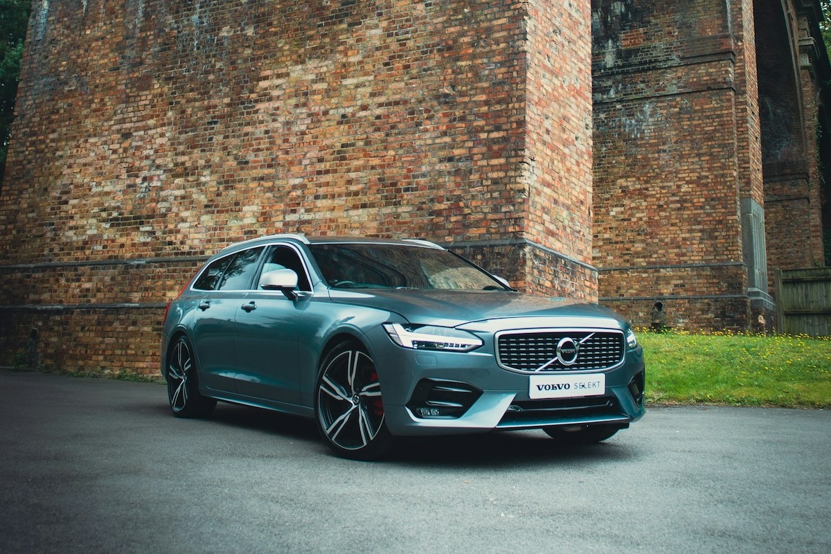 Súlyos lépésre szánta el magát a Volvo – búcsúzik a legendás kombi