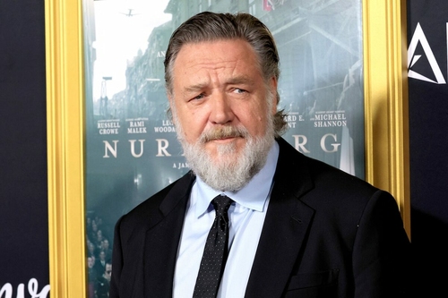 Russell Crowe 25 éves álmát válthatja valóra a következő filmjében