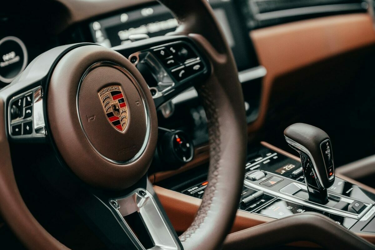 1 139 lóerős elektromos Cayenne: a Porsche bemutatta új SUV modelljét