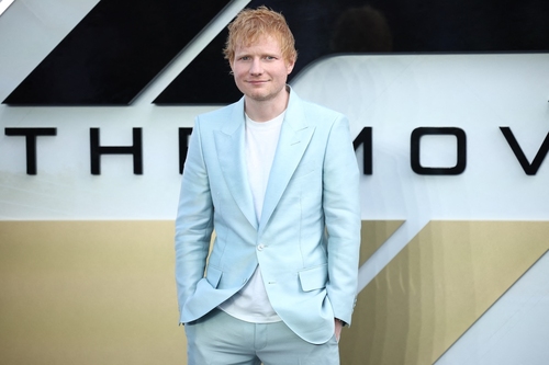 Ed Sheeran brutális felsőtestet villantott: friss fotón az énekes átalakulása
