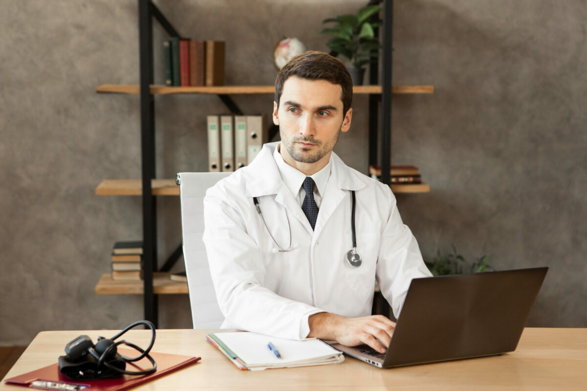 Orvosból lett vállalkozó: így épített 465 millió dolláros MI-céget Thomas Kelly