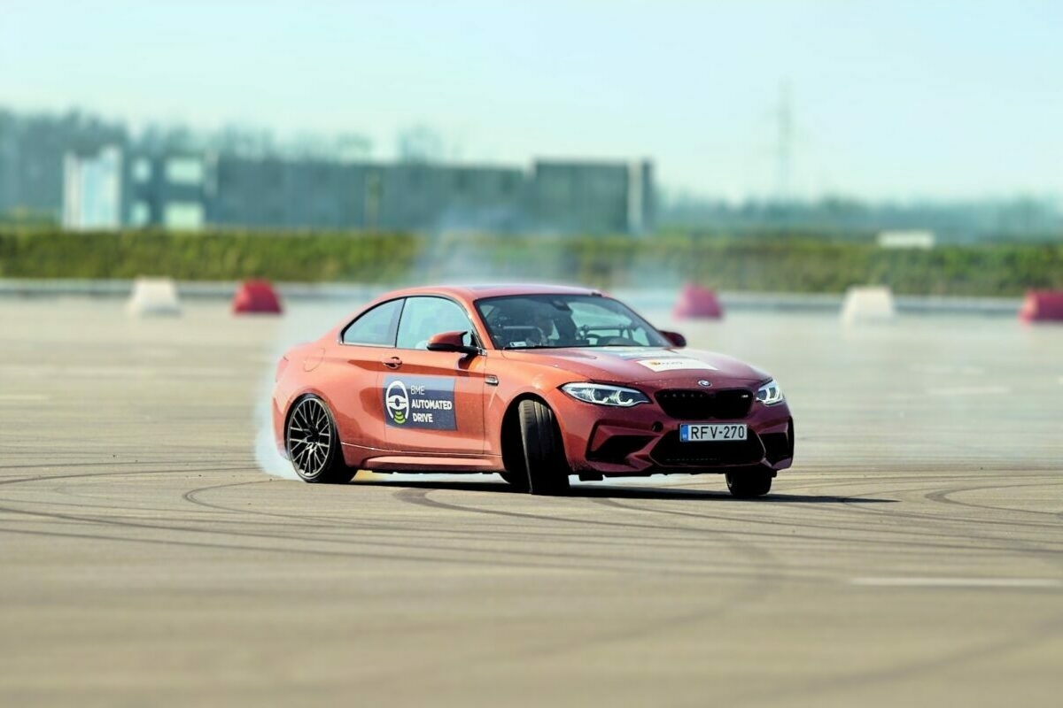 A BME forradalmi fejlesztésével csökkenthetők a kisodródás okozta balesetek