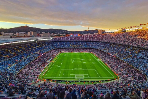 Hétvégi futballkörkép: rangadók, revansok és újabb fordulatok várnak