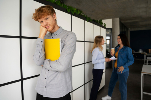 A láthatatlan munkatárs ára - Hogyan vedd észre a munkahelyi kirekesztettséget cégvezetőként?