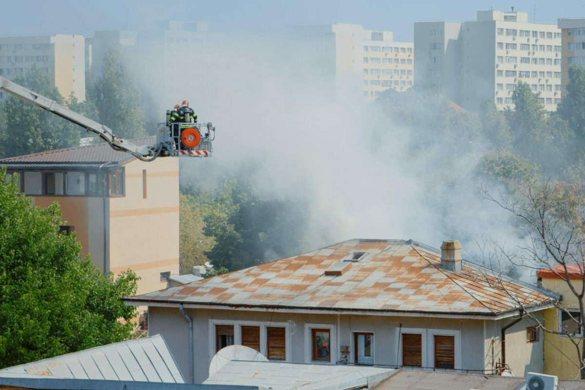 A füst a legnagyobb veszély – miért kritikus a HFR és a tűzjelző rendszer felülvizsgálata 2026-ban?