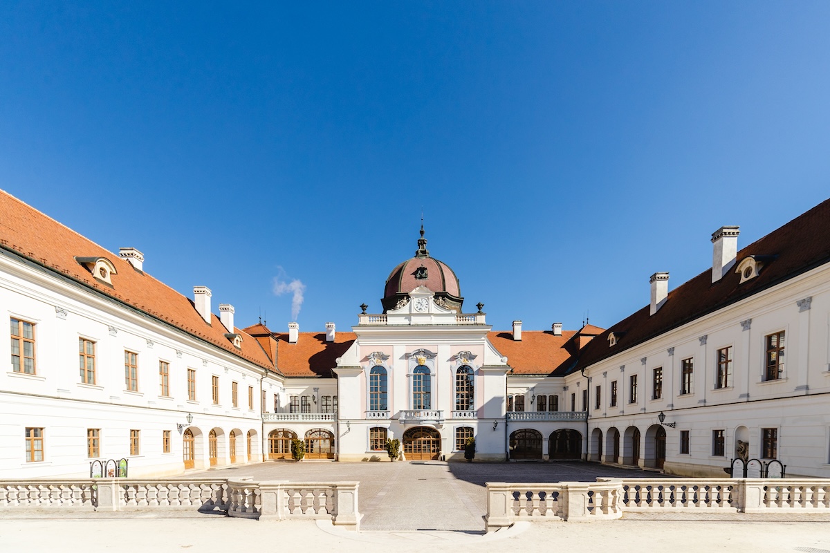 Blue Monday, januári lehangoltság, téli kirándulás, Visegrádi-hegység, Balaton télen, wellness, termálfürdők, kastélylátogatás, állatkert, hangulatjavító programok