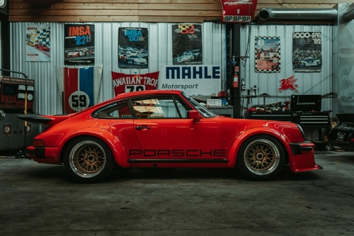 Mesés időutazásra hív ez az új, páratlan eleganciájú Porsche