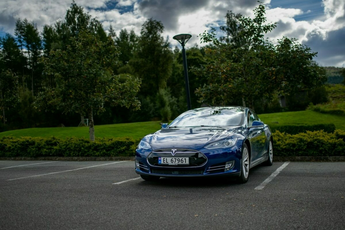 Ez az ország lehet az elektromos autók új európai fellegvára