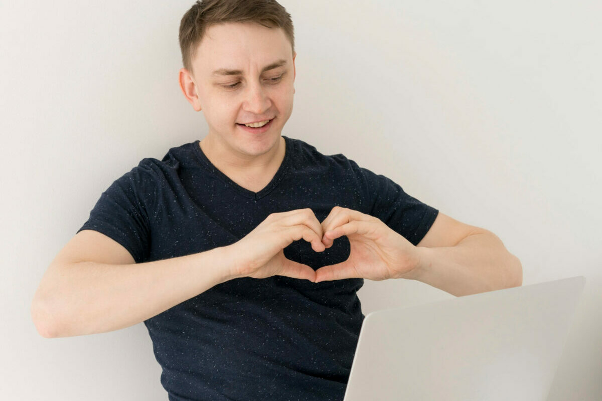 A tökéletes kapcsolat csapdája: miért tesznek tönkre minket az AI-társak