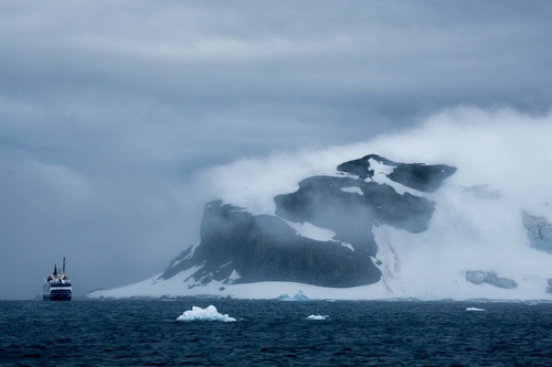 Közeleg egy torokszorító politikai thriller, amit már most a Hetedik örököseként emlegetnek