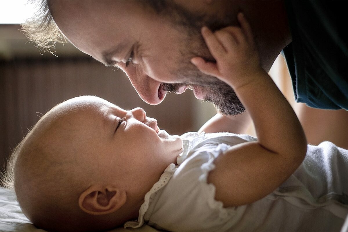 Első lépés a közös felelősség felé: 500 férfi számára teszi elérhetővé a felkészülést a BabyBloom
