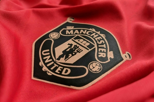 Hatmeccses eltiltást kapott a Manchester United középpályása a homofób megjegyzése miatt