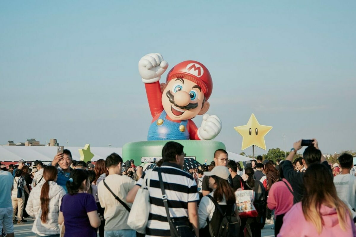 Brutális számoknál tart a Super Mario Galaxy: még Zendaya és Robert Pattinson sem bírt a bajszos vízvezeték-szerelővel