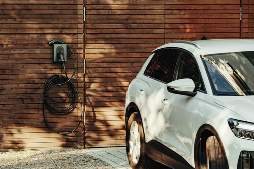 Kell speciális abroncs az elektromos autókra?