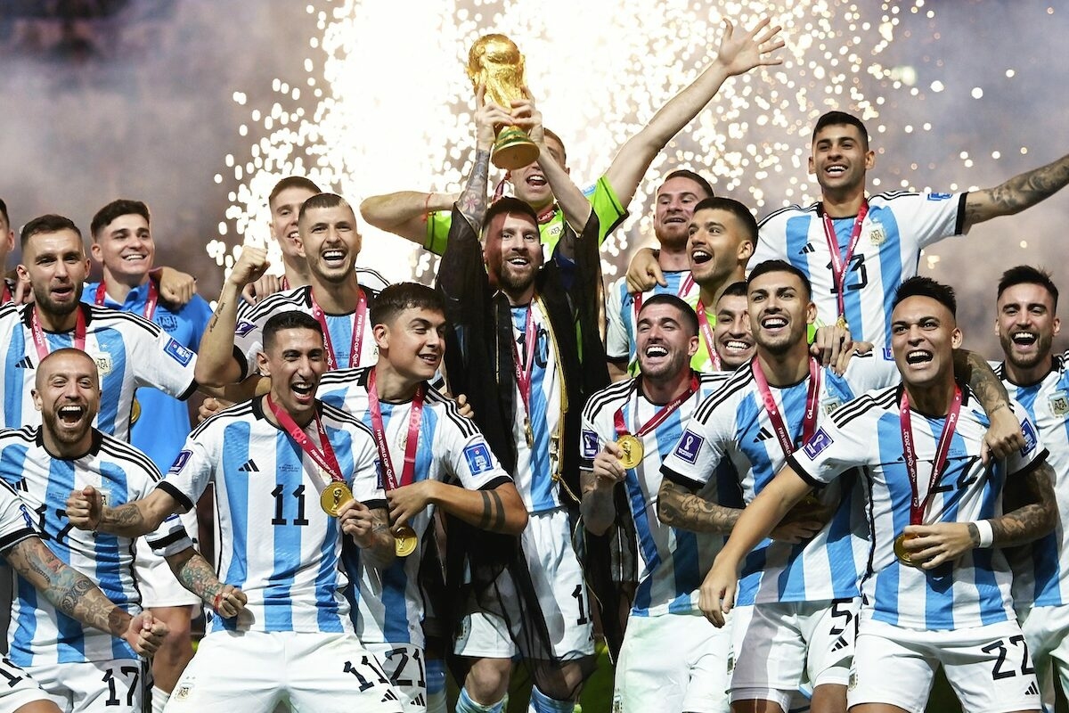 A 2022-es foci vb: a sivatagi show és Messi hőssé avanzsálása