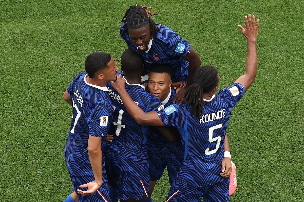 Ő az egyetlen labdarúgó, aki Messi nyomdokaiba léphet