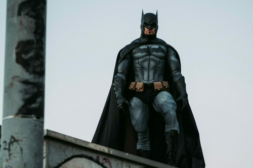 Fegyelem, önsanyargatás és céltudat: így készült a Batman címszerepére Robert Pattinson