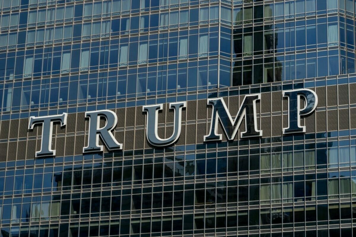 Majdnem másfél milliárd dollárt hozott Donald Trump konyhájára a családi kriptovállalkozás