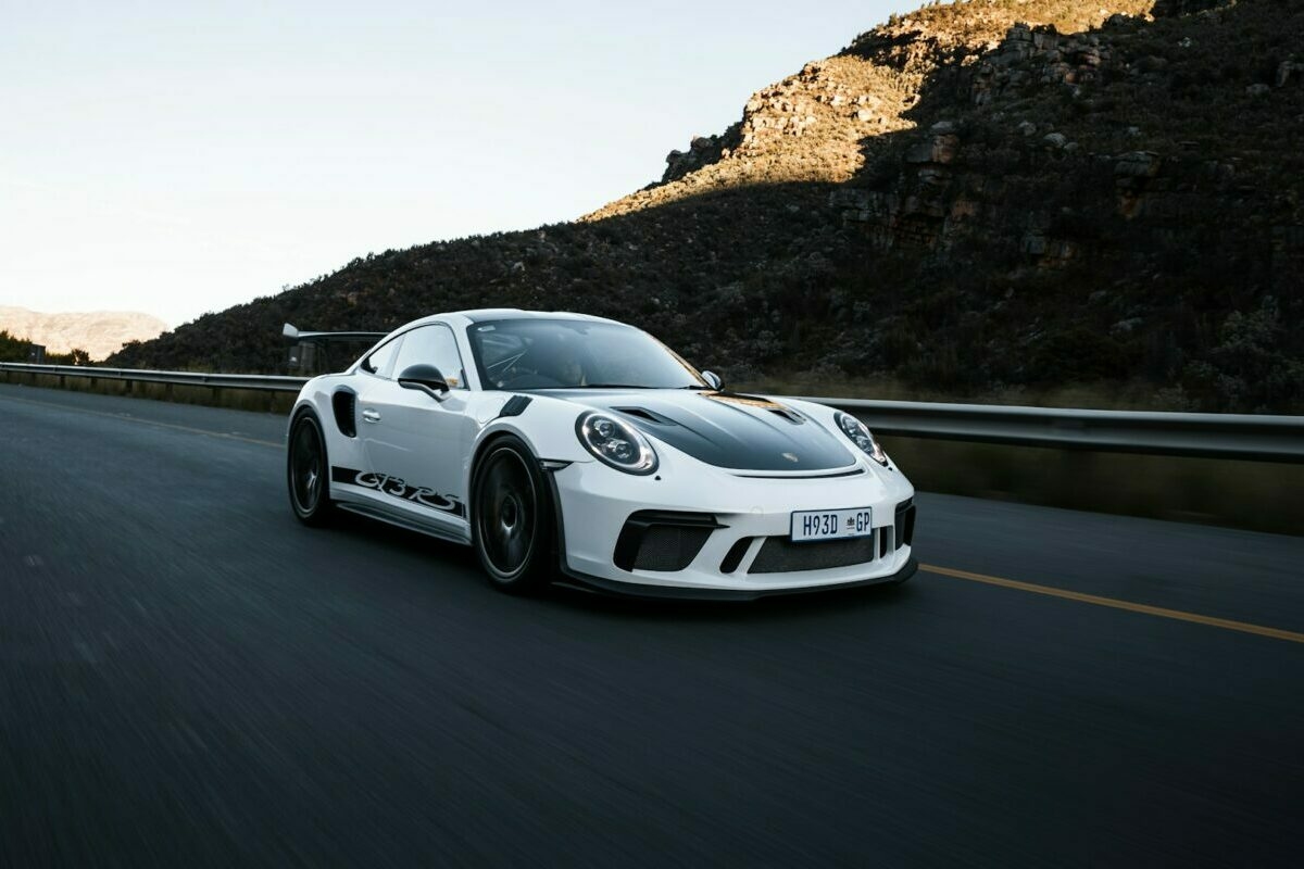 A Porsche 911 a legkeresettebb hazai álomautó