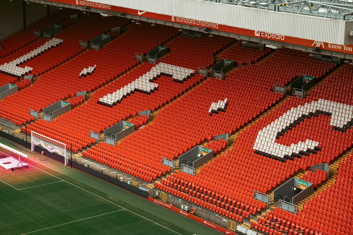Jeff Bezos bevásárolja magát a Liverpool FC-be?