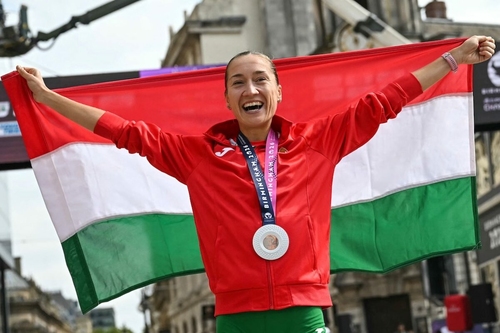 Magyar pont Belfastban, történelmi magyar maratoncsúcs és kaotikus F1-futam – ez történt a sportvilágban