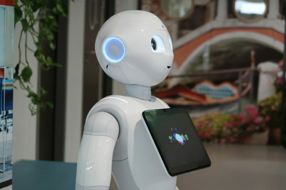 A humanoid robotoké a jövő Kínában? Leáldozhat az elektromos autók csúcskorszaka